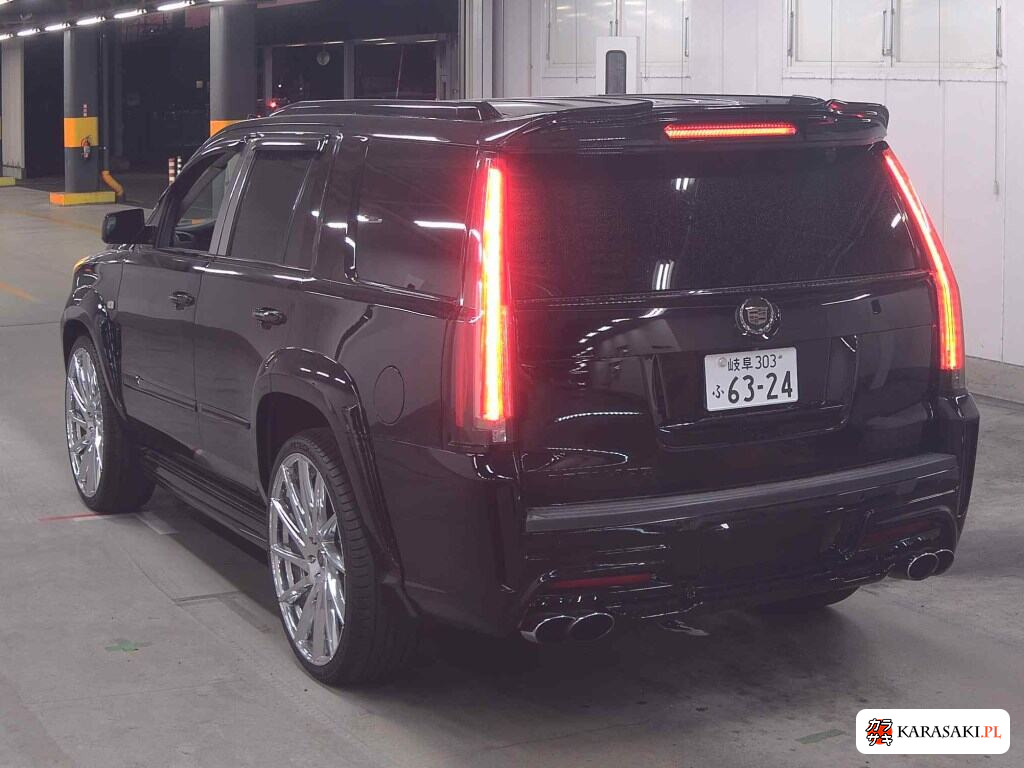 Cadillac Escalade 2016 z aukcji japońskiej