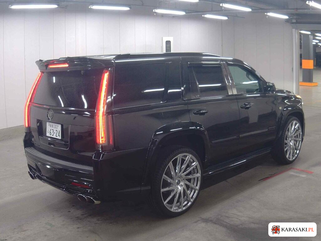 Cadillac Escalade 2016 z aukcji japońskiej
