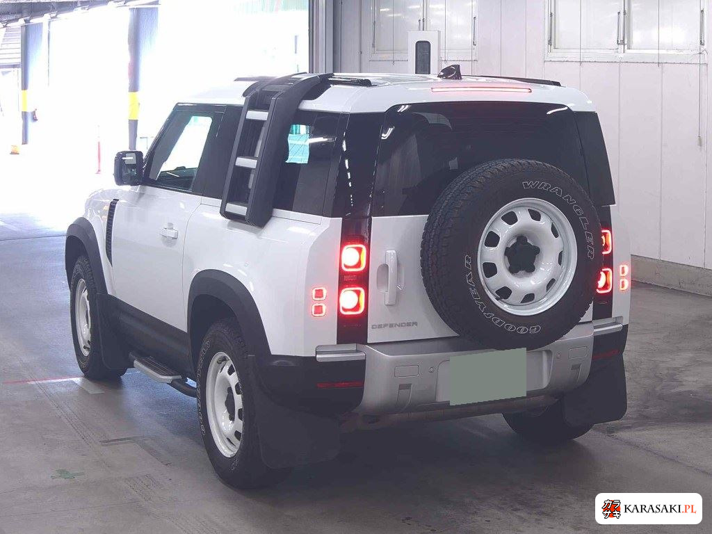 Land Rover Defender 2021 z aukcji japońskiej