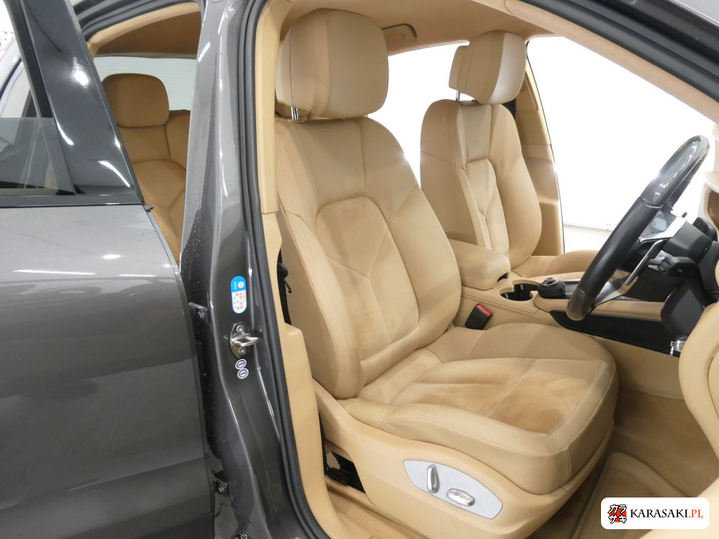 Porsche Macan 2014 z aukcji japońskiej