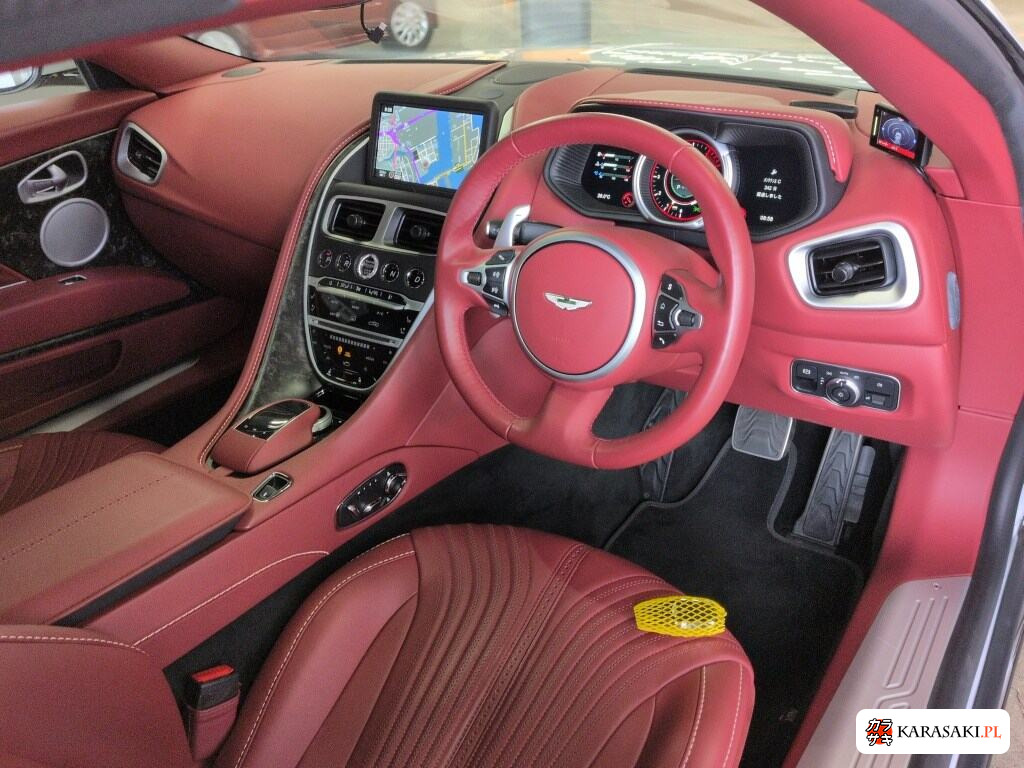 Aston Martin DB11 2022 z aukcji japońskiej