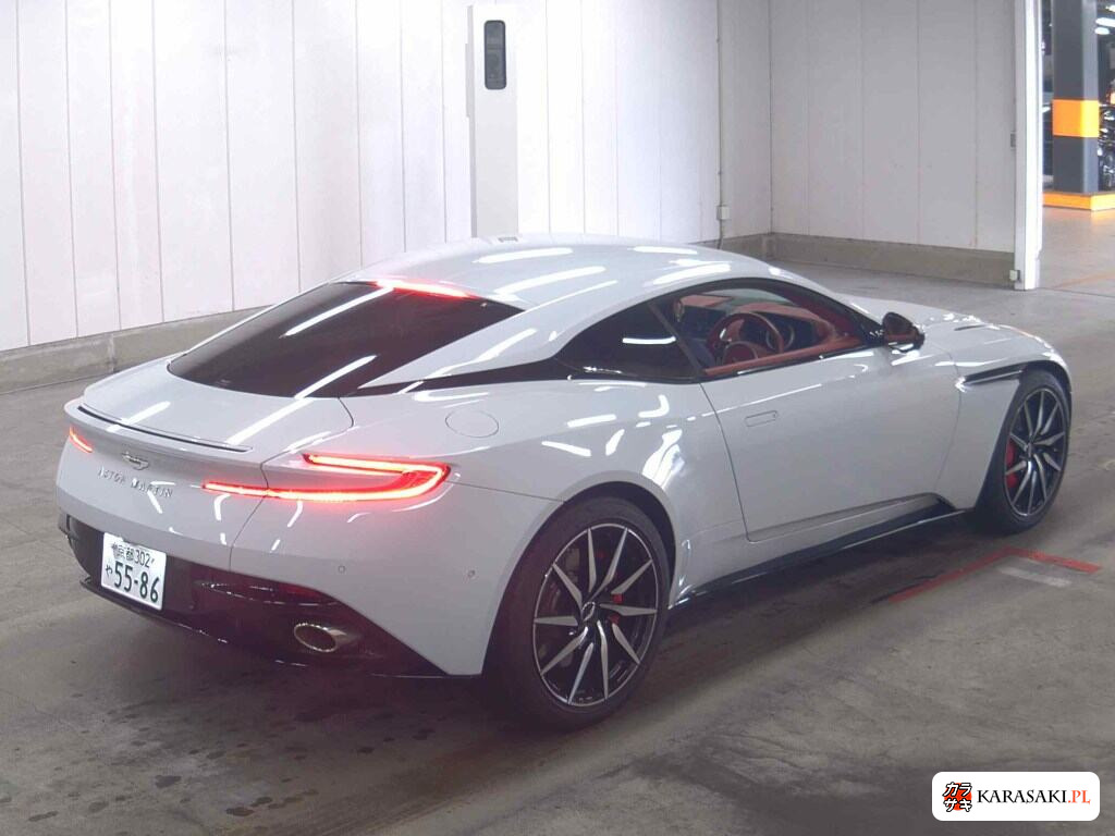 Aston Martin DB11 2022 z aukcji japońskiej