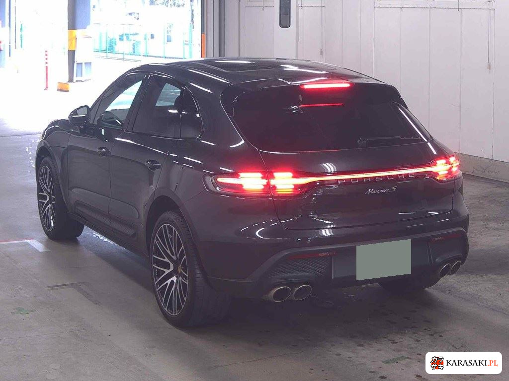 Porsche Macan 2023 z aukcji japońskiej