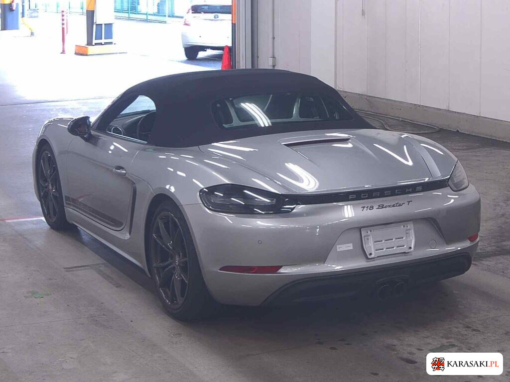Porsche 718 Boxster 2023 z aukcji japońskiej