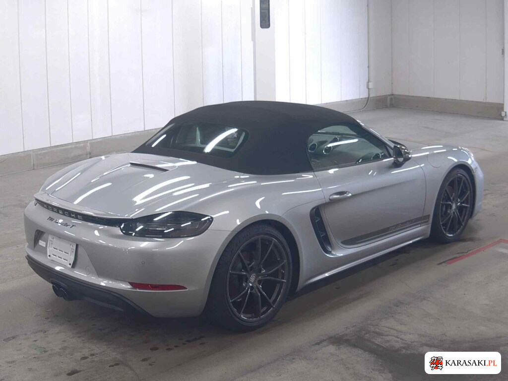 Porsche 718 Boxster 2023 z aukcji japońskiej