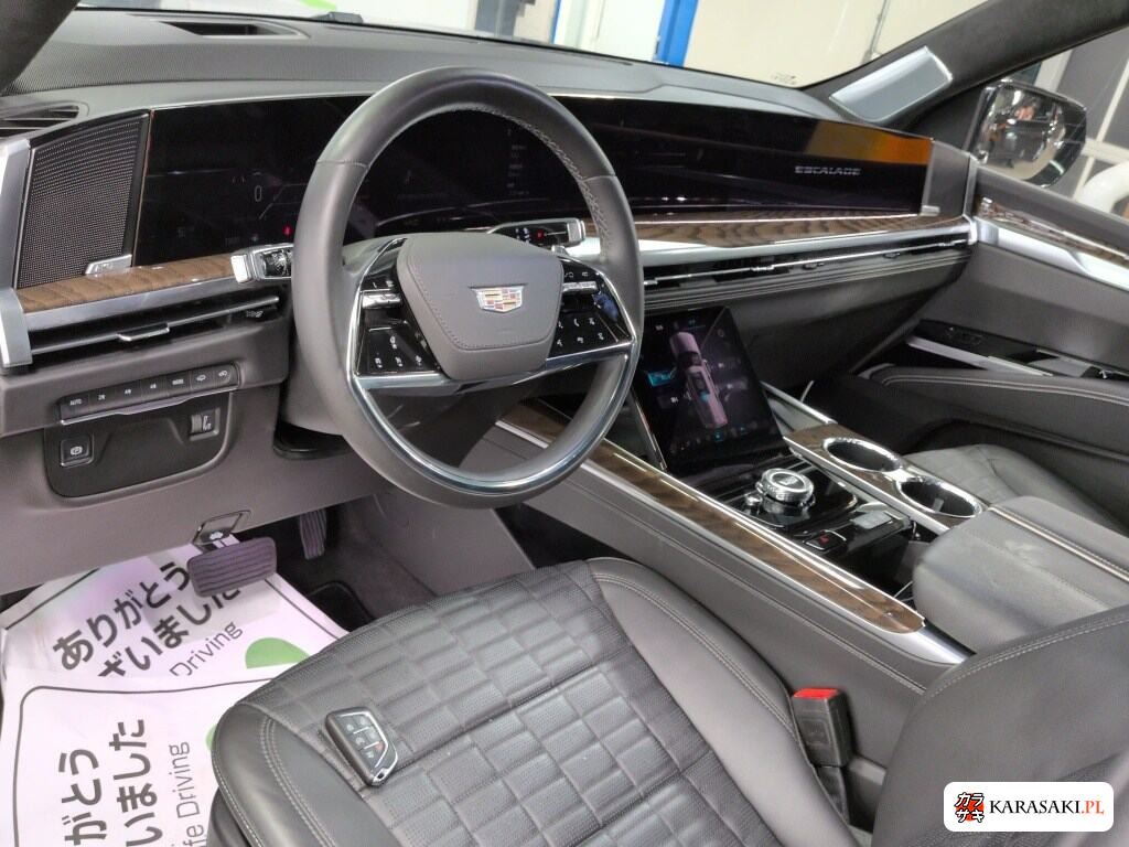 Cadillac Escalade 2025 from a Japanese auction