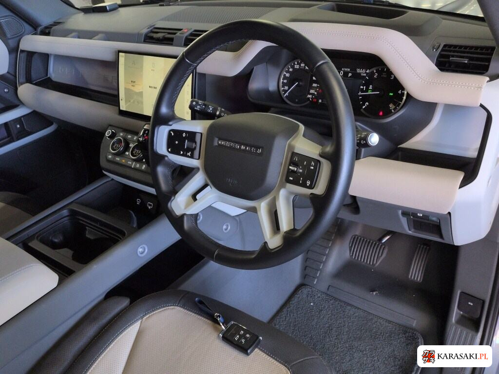 Land Rover Defender 2023 z aukcji japońskiej