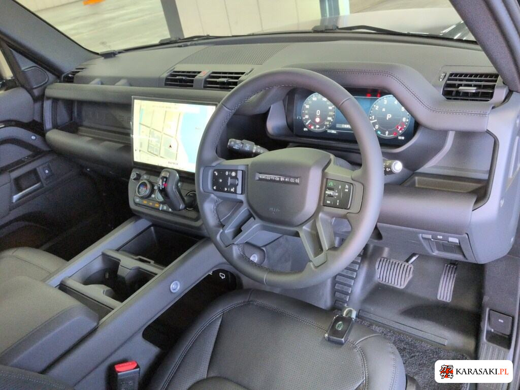 Land Rover Defender 2026 z aukcji japońskiej