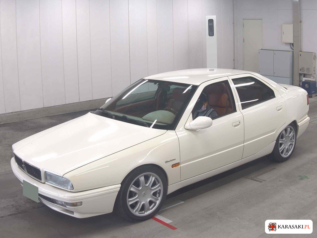 Maserati Quattroporte 2000 z aukcji japońskiej