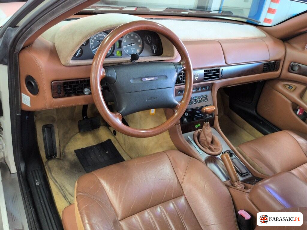 Maserati Quattroporte 2000 z aukcji japońskiej