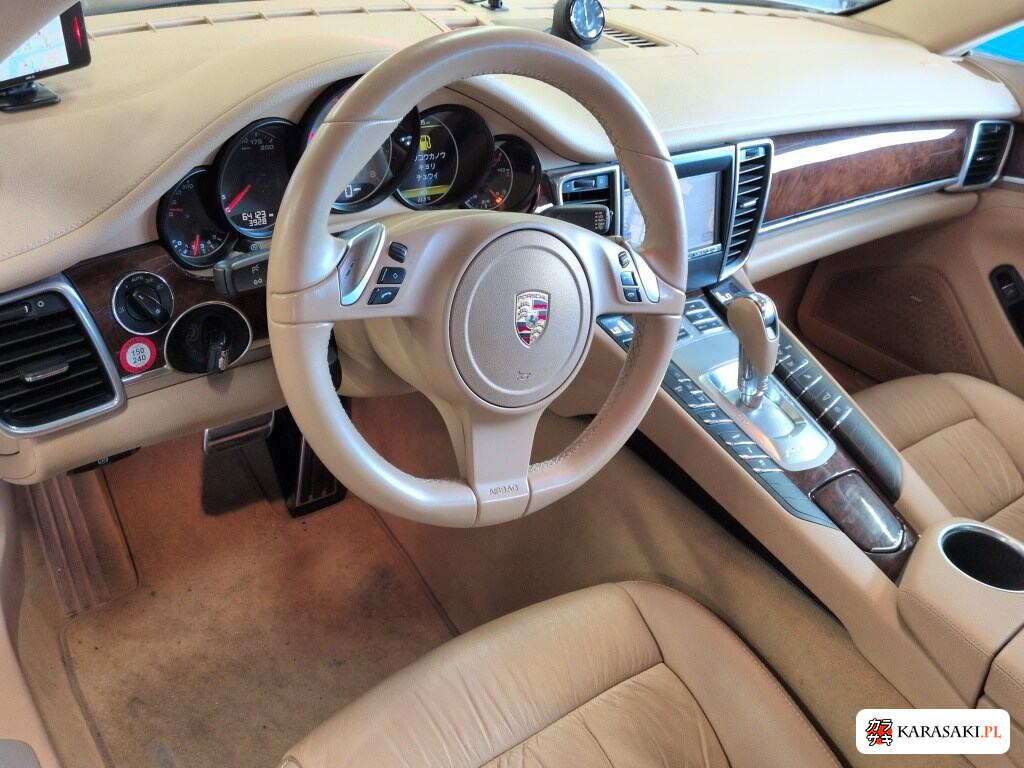 Porsche Panamera 2011 з японського аукціону
