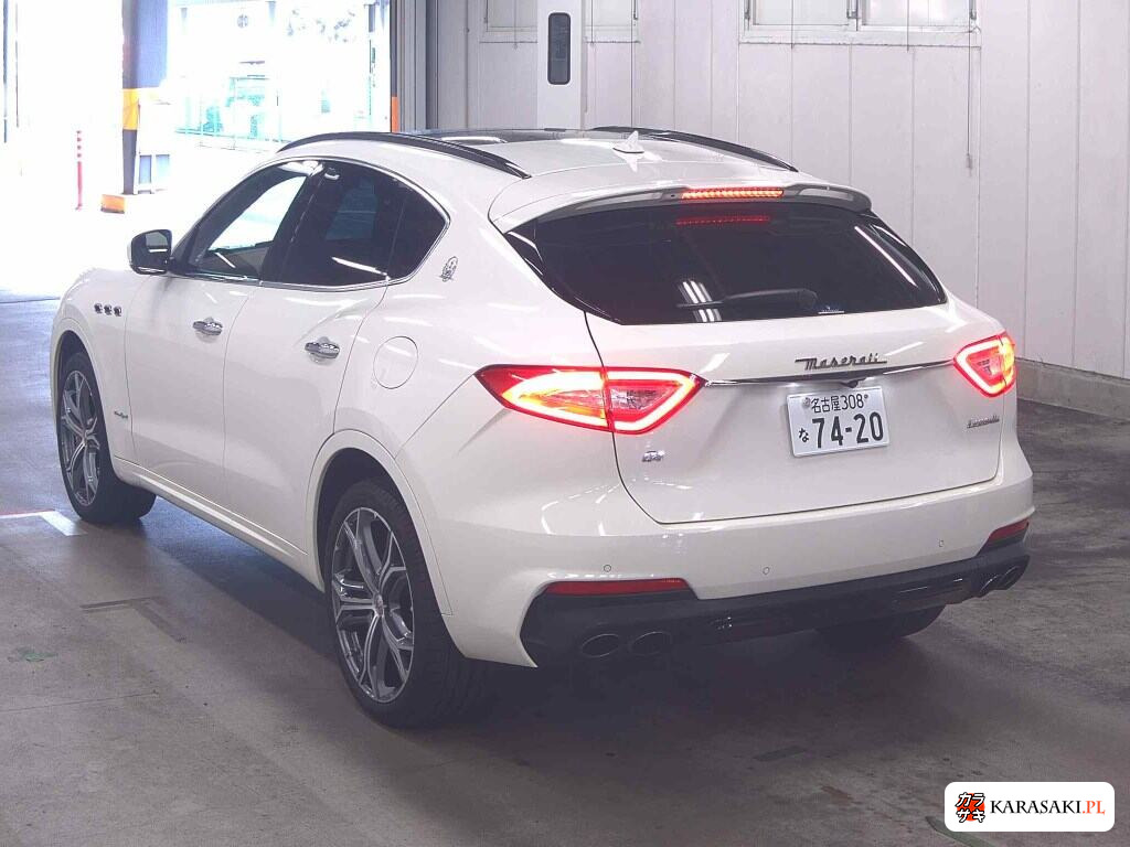 Maserati Levante 2019 з японського аукціону