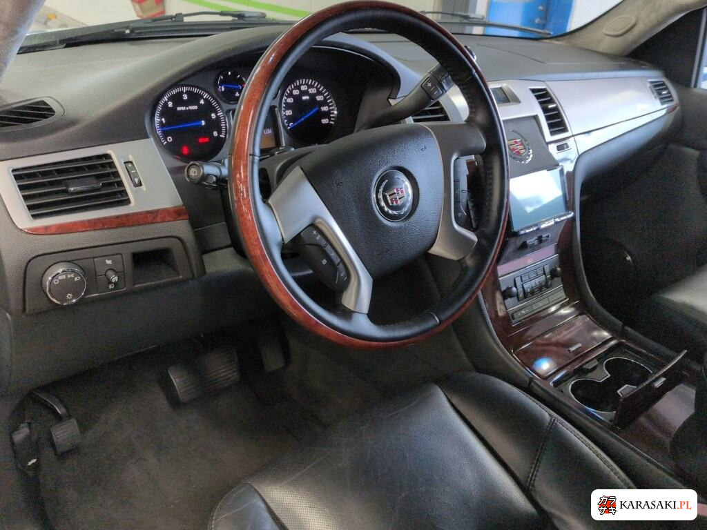 Cadillac Escalade 2006 from a Japanese auction