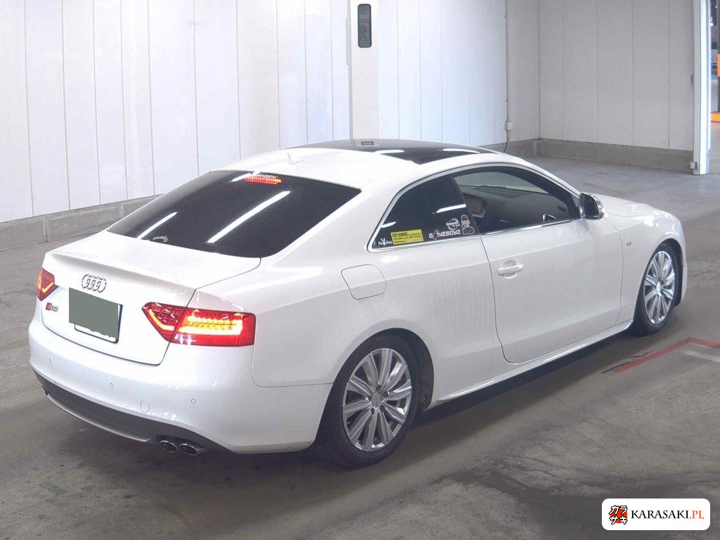 Audi S5 2009 from a Japanese auction