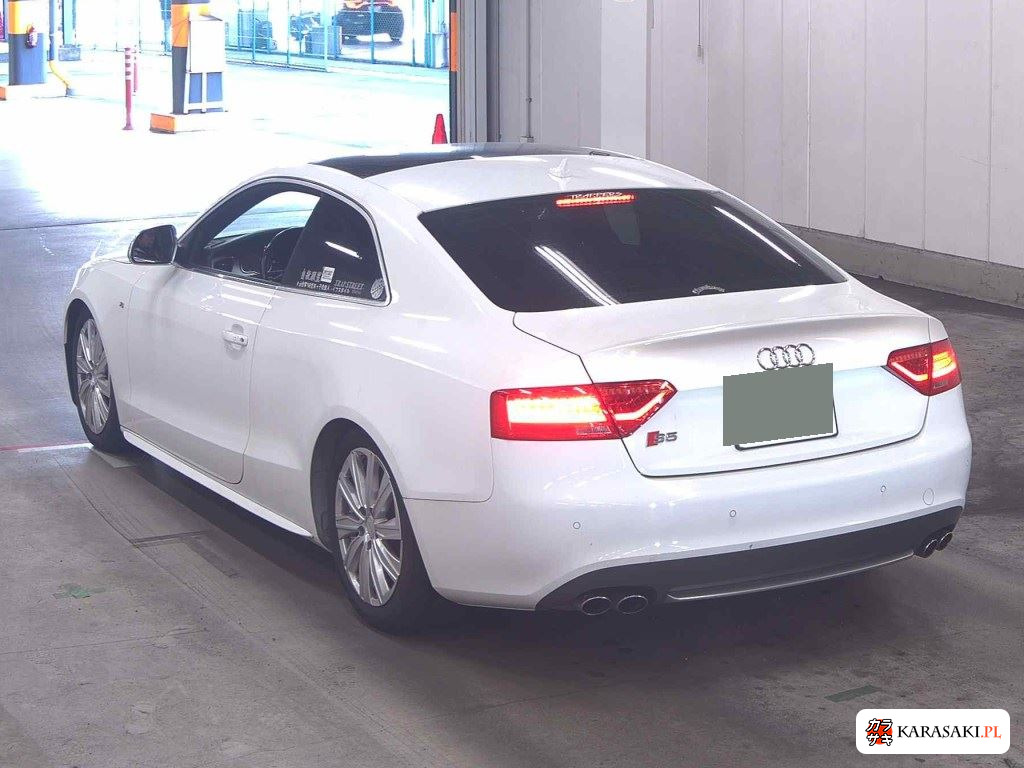 Audi S5 2009 from a Japanese auction