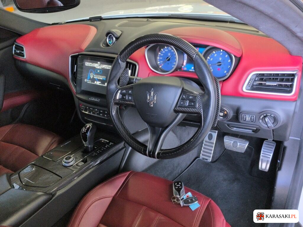 Maserati Ghibli 2016 з японського аукціону