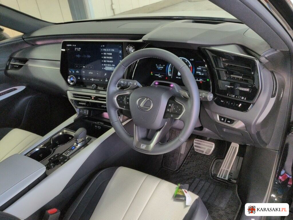 Lexus RX 2025 z aukcji japońskiej
