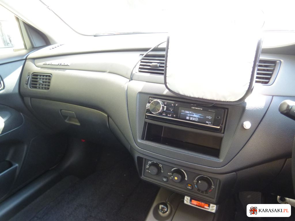 Mitsubishi Lancer 2001 z aukcji japońskiej