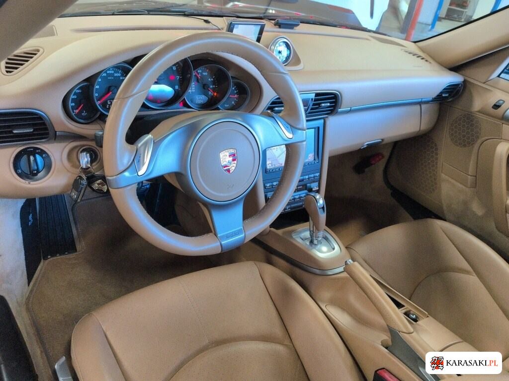 Porsche 911 2010 z aukcji japońskiej