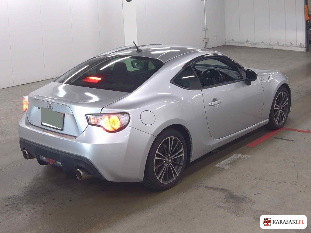 Toyota 86 2014 z aukcji japońskiej