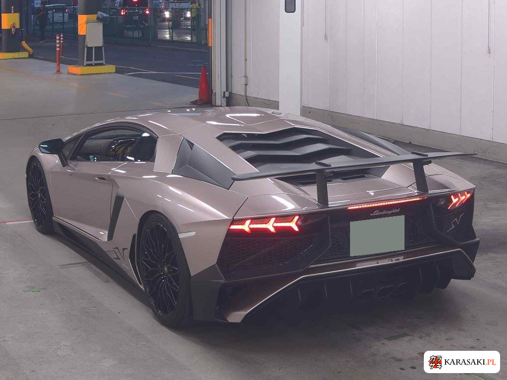 Lamborghini Aventador 2017 z aukcji japońskiej
