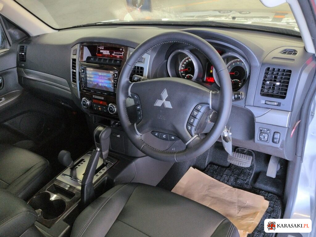 Mitsubishi Pajero 2019 z aukcji japońskiej
