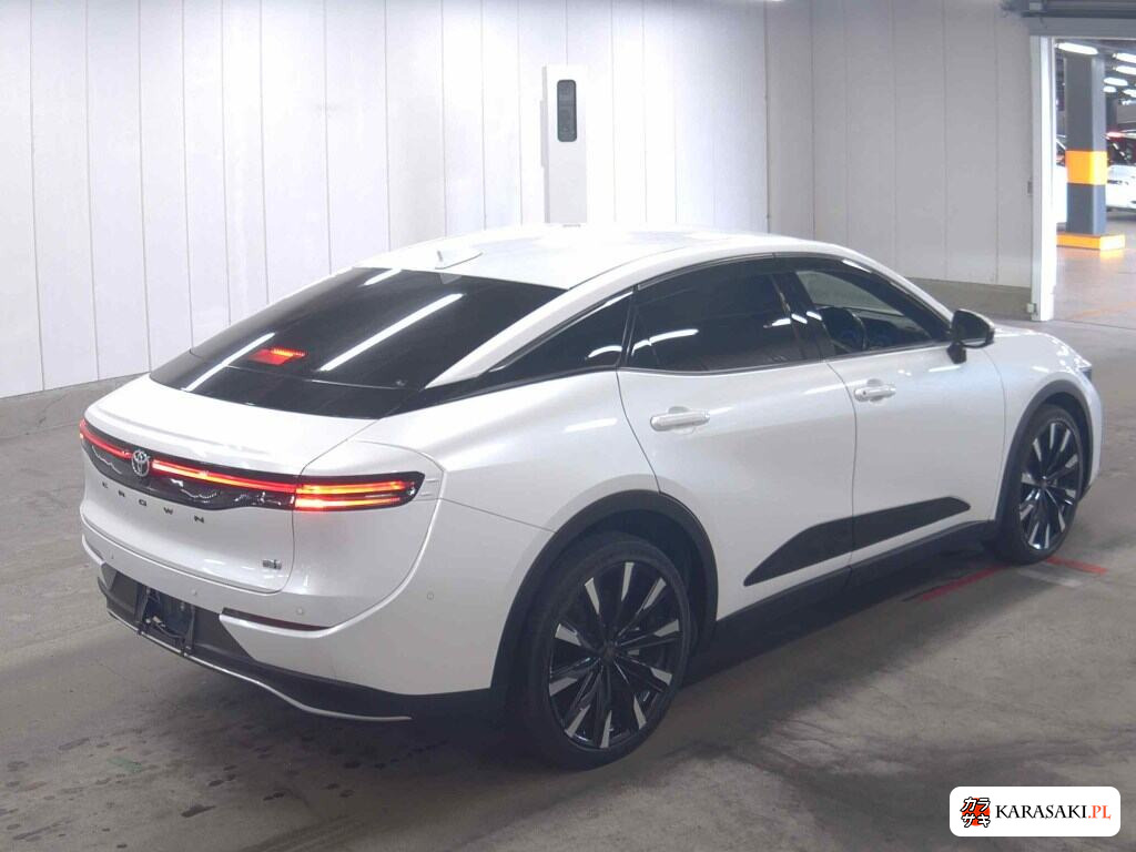 Toyota Crown Crossover 2023 z aukcji japońskiej