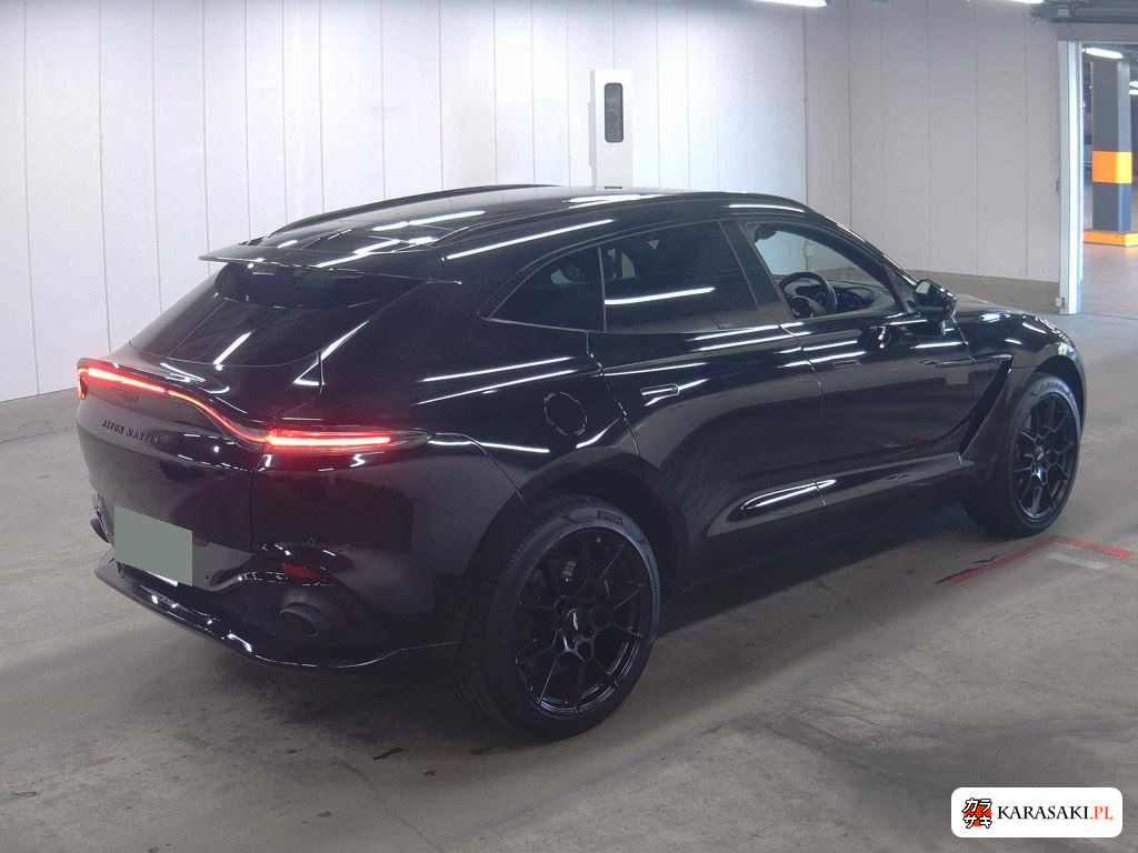 Aston Martin DBX 2023 z aukcji japońskiej