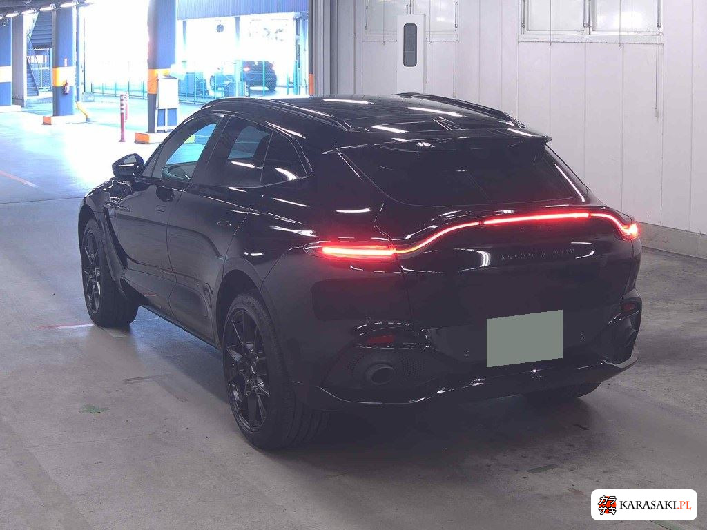 Aston Martin DBX 2023 z aukcji japońskiej
