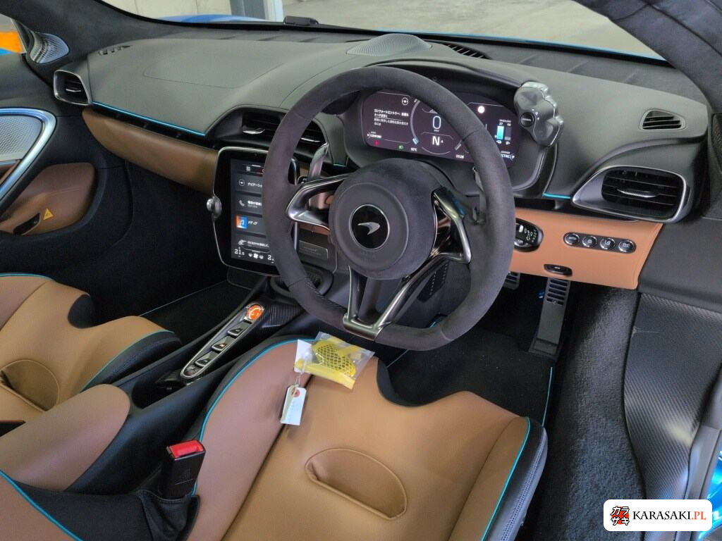 McLaren MA6 2024 з японського аукціону