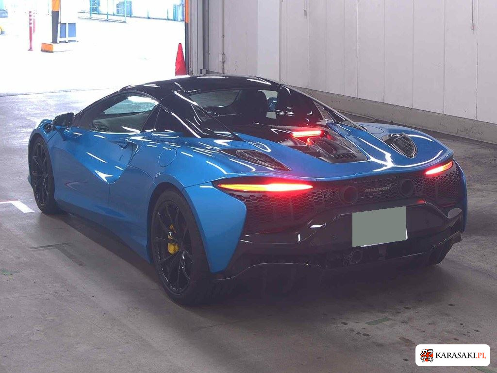 McLaren MA6 2024 з японського аукціону