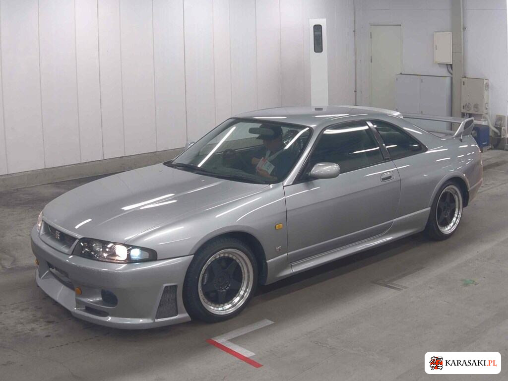 Nissan Skyline 1996 z aukcji japońskiej