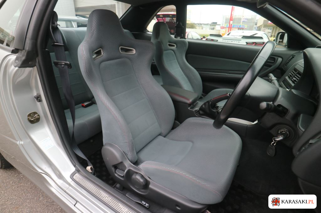 Nissan Skyline 1999 z aukcji japońskiej