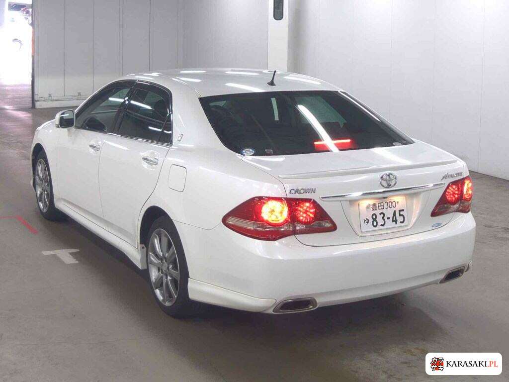 Toyota Crown 2009 z aukcji japońskiej