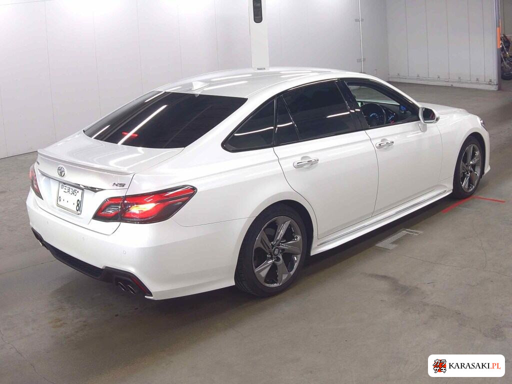 Toyota Crown 2018 z aukcji japońskiej