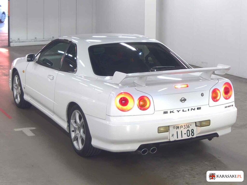 Nissan Skyline 1999 z aukcji japońskiej