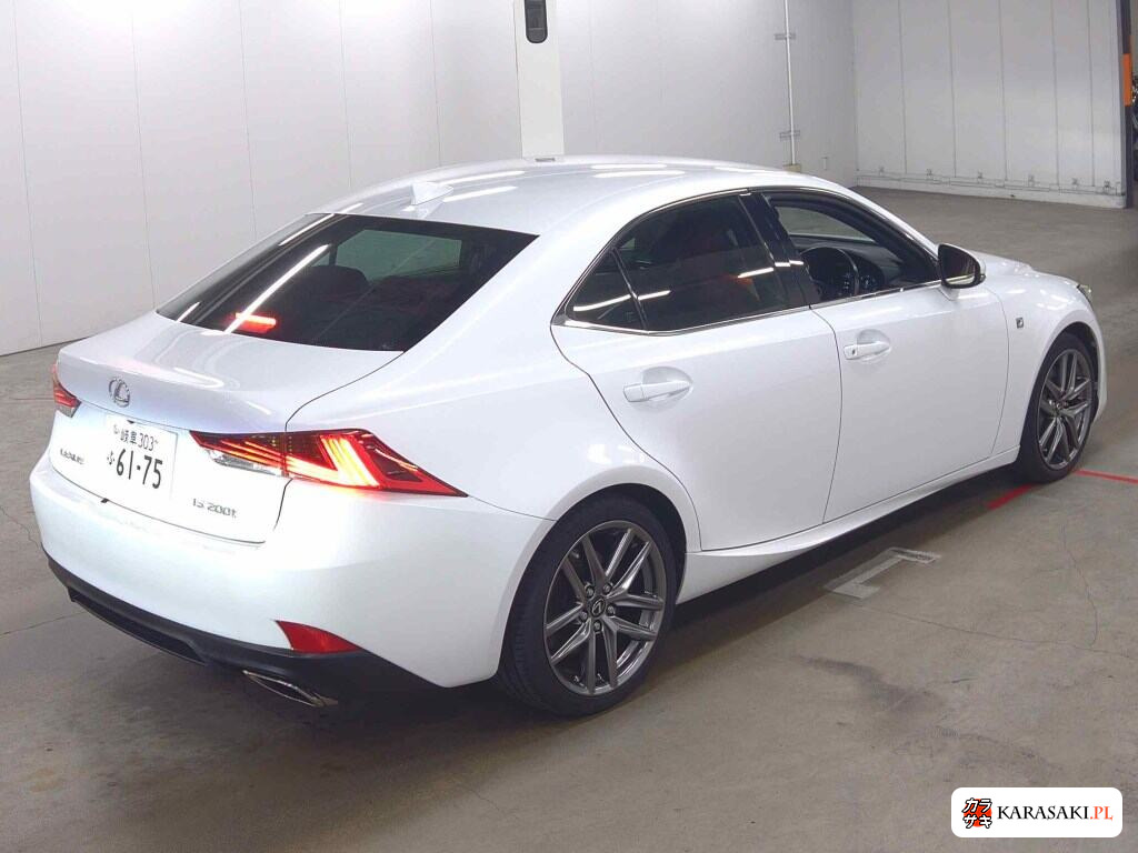 Lexus Is 2016 z aukcji japońskiej