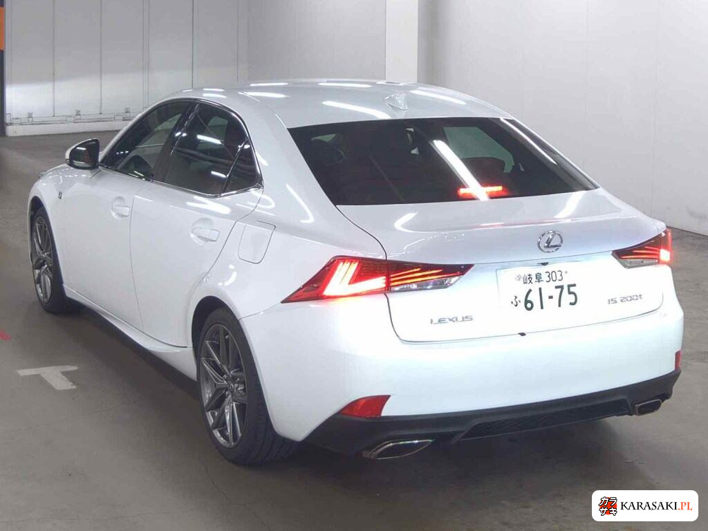 Lexus Is 2016 z aukcji japońskiej
