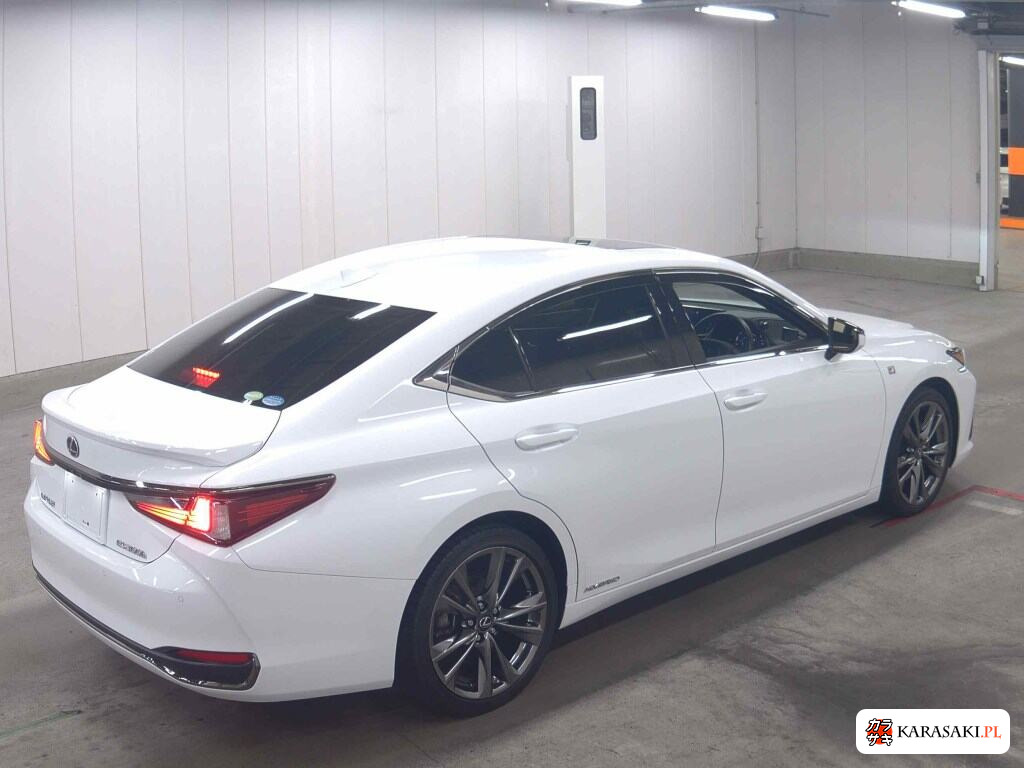 Lexus Es 2019 z aukcji japońskiej