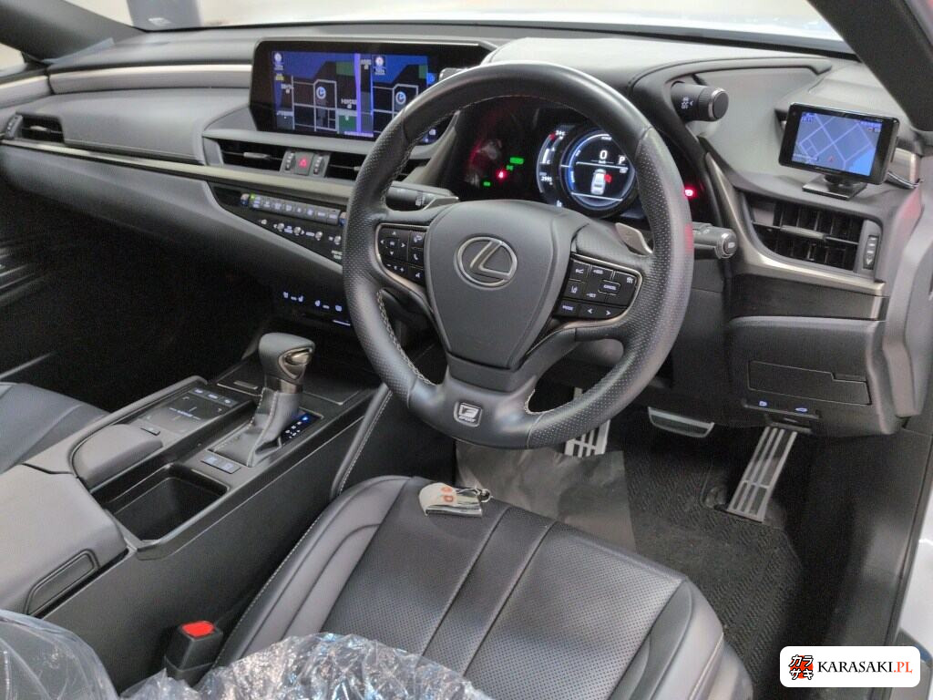 Lexus Es 2019 z aukcji japońskiej