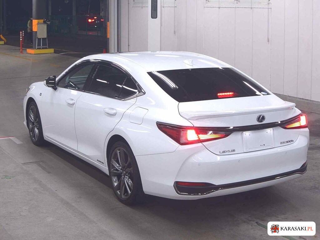 Lexus Es 2019 z aukcji japońskiej