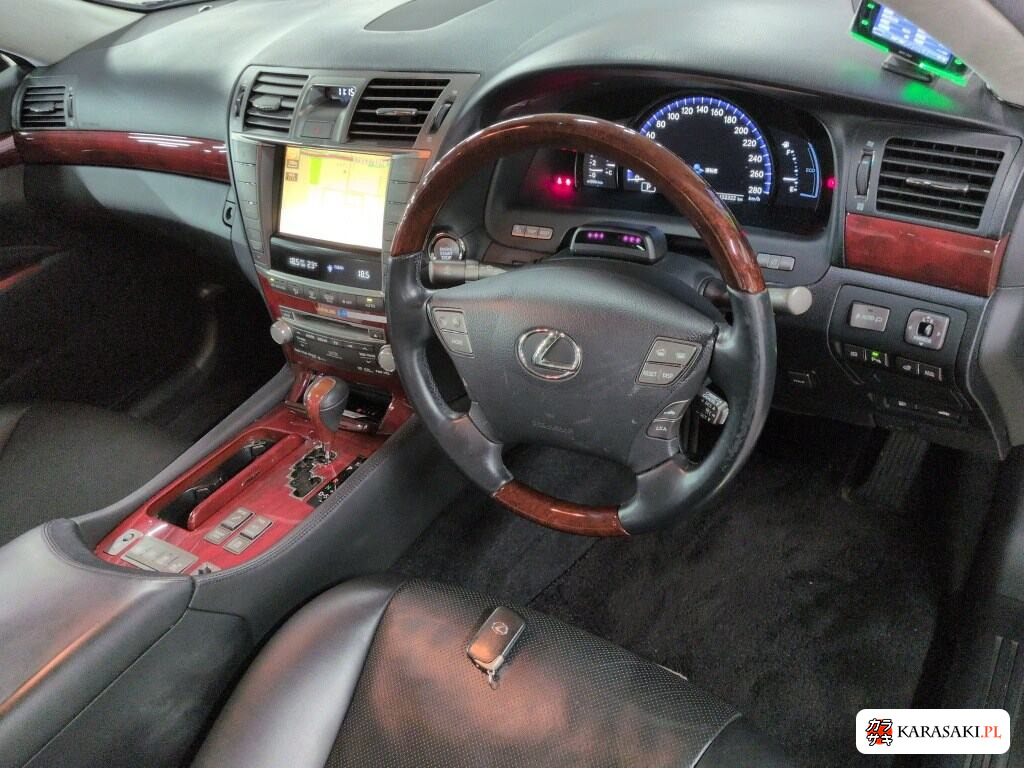 Lexus LS 2011 z aukcji japońskiej