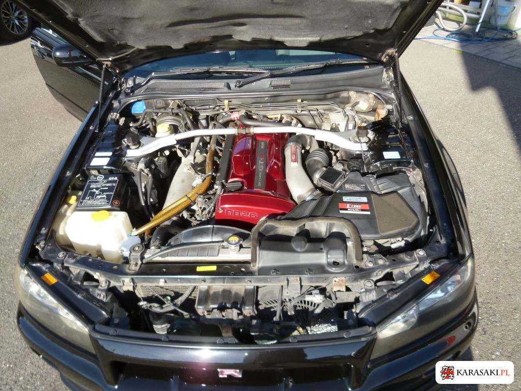 Nissan Skyline 1999 z aukcji japońskiej