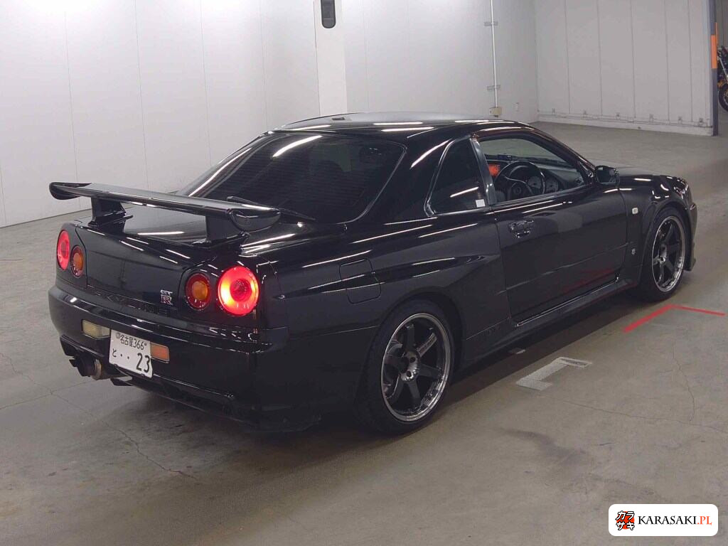Nissan Skyline 1999 z aukcji japońskiej