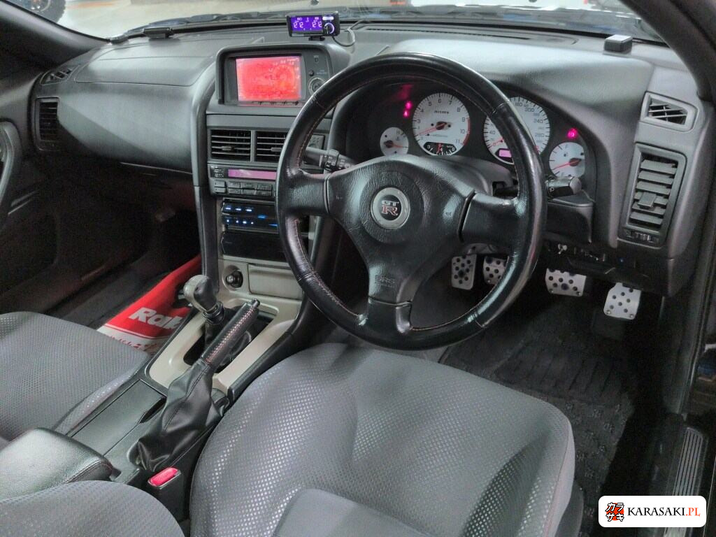 Nissan Skyline 1999 z aukcji japońskiej