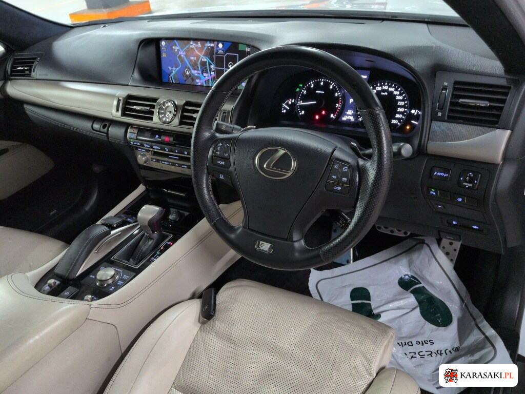 Lexus LS 2016 z aukcji japońskiej