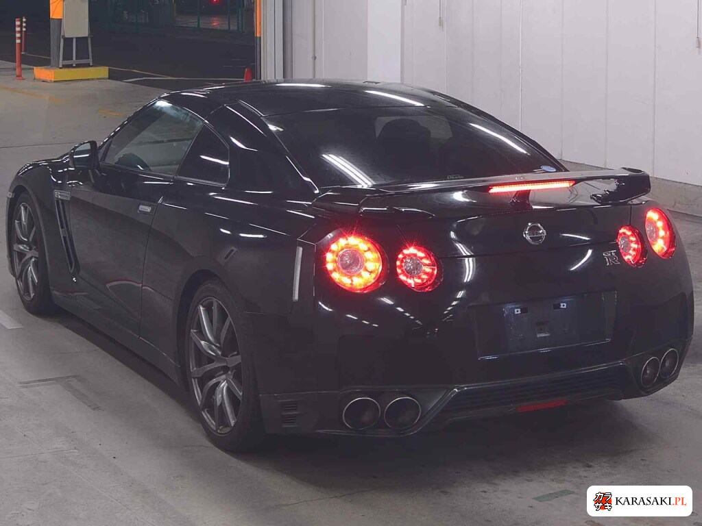 Nissan GT-R 2012 z aukcji japońskiej