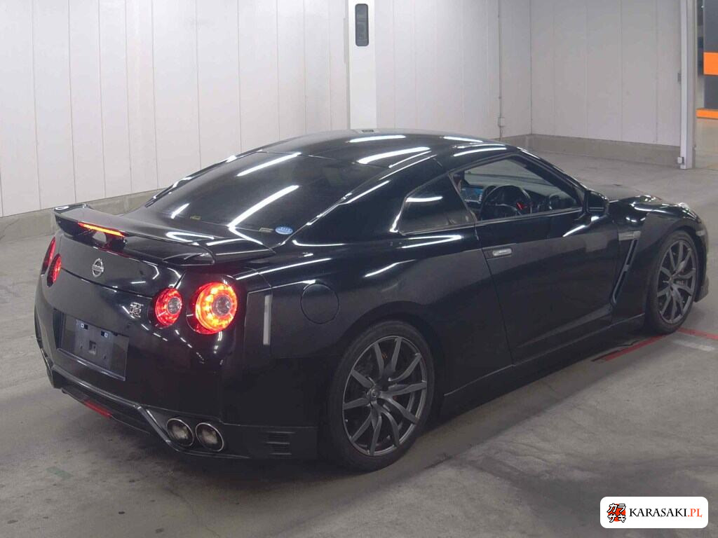 Nissan GT-R 2012 z aukcji japońskiej