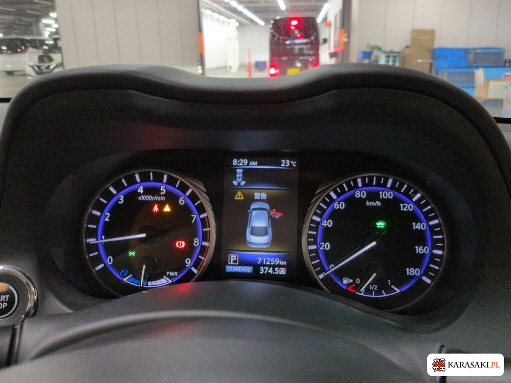 Nissan Skyline 2014 z aukcji japońskiej