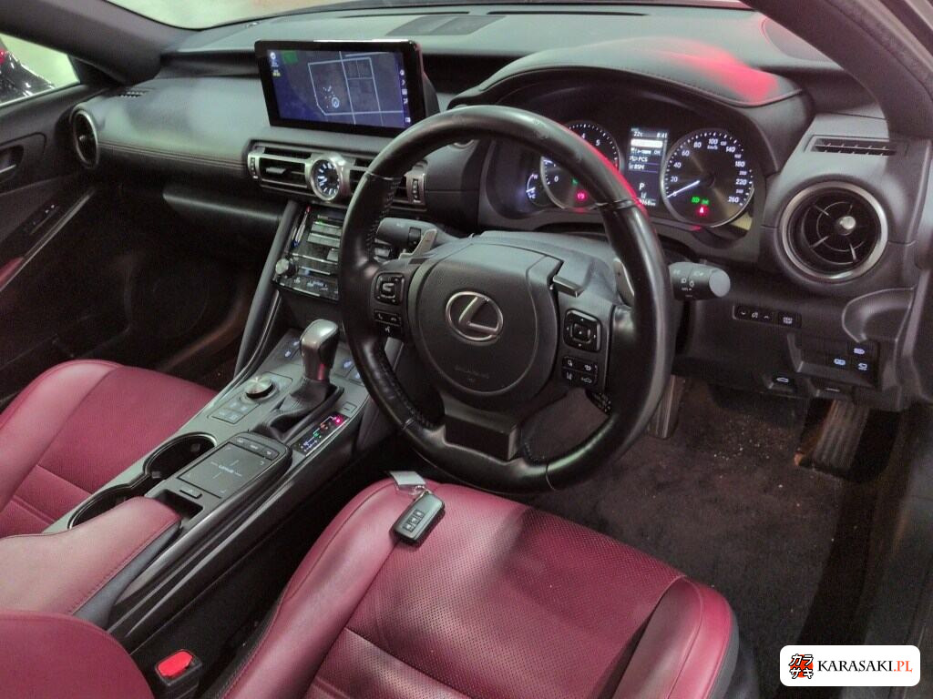 Lexus Is 2021 z aukcji japońskiej